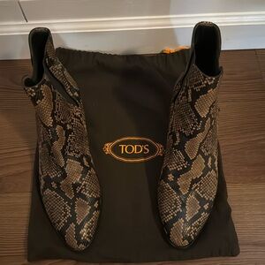 Tods Snake Effect Leather Ankle Boots